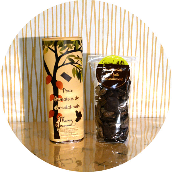 Une présentation des trois produits en sachet élégant, mettant en avant la diversité des textures et saveurs.
